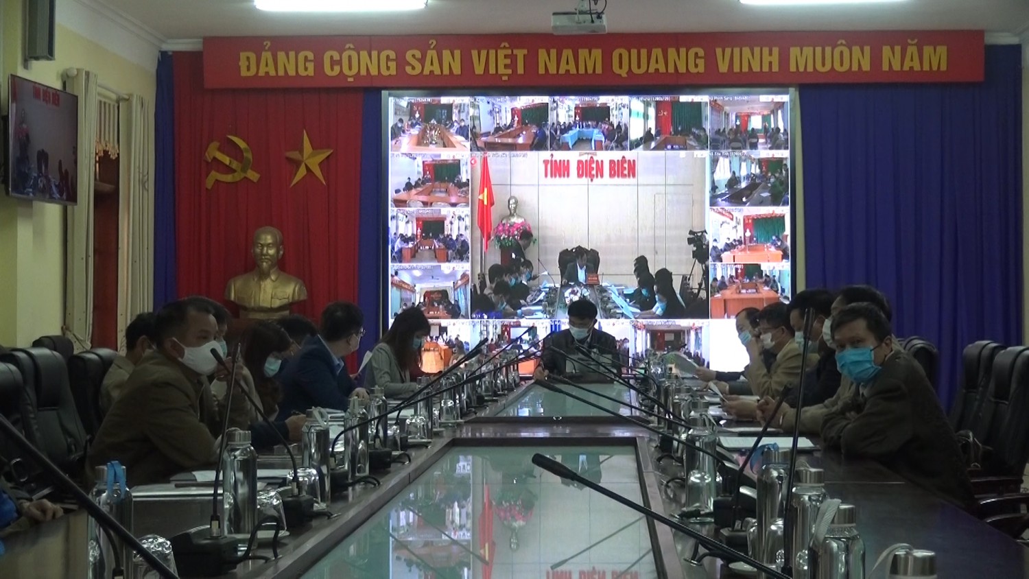 Họp trực tuyến về công tác phòng chống dịch Covid 19