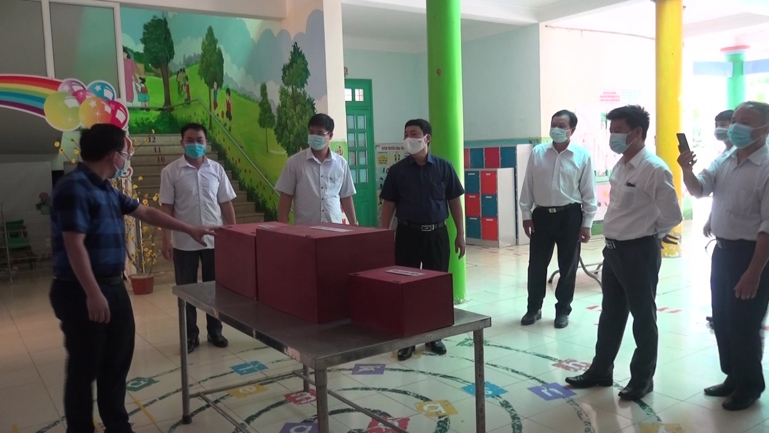 Tập trung triển khai bảo đảm tiến độ, quy trình bầu cử gắn với phòng, chống dịch Covid-19