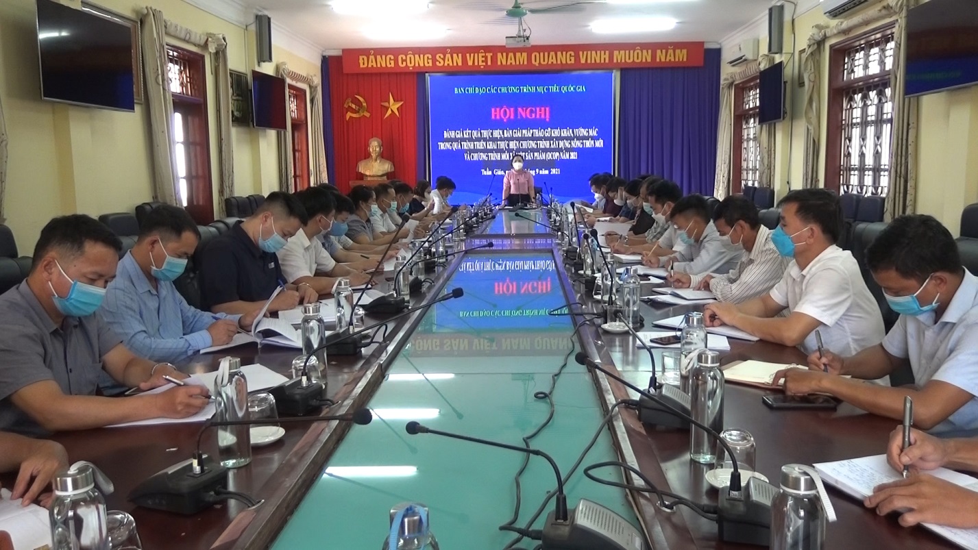 Hội nghị đánh giá kết quả và bàn giải pháp thực hiện chương trình xây dựng NTM và chương trình mỗi xã 1 sản phẩm ocop năm 2021