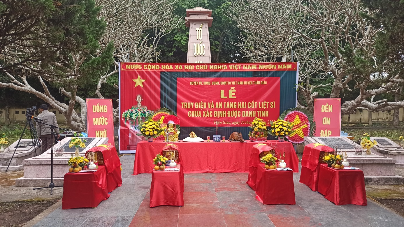 Tuần Giáo tổ chức lễ truy điệu và an táng 4 hài cốt liệt sỹ