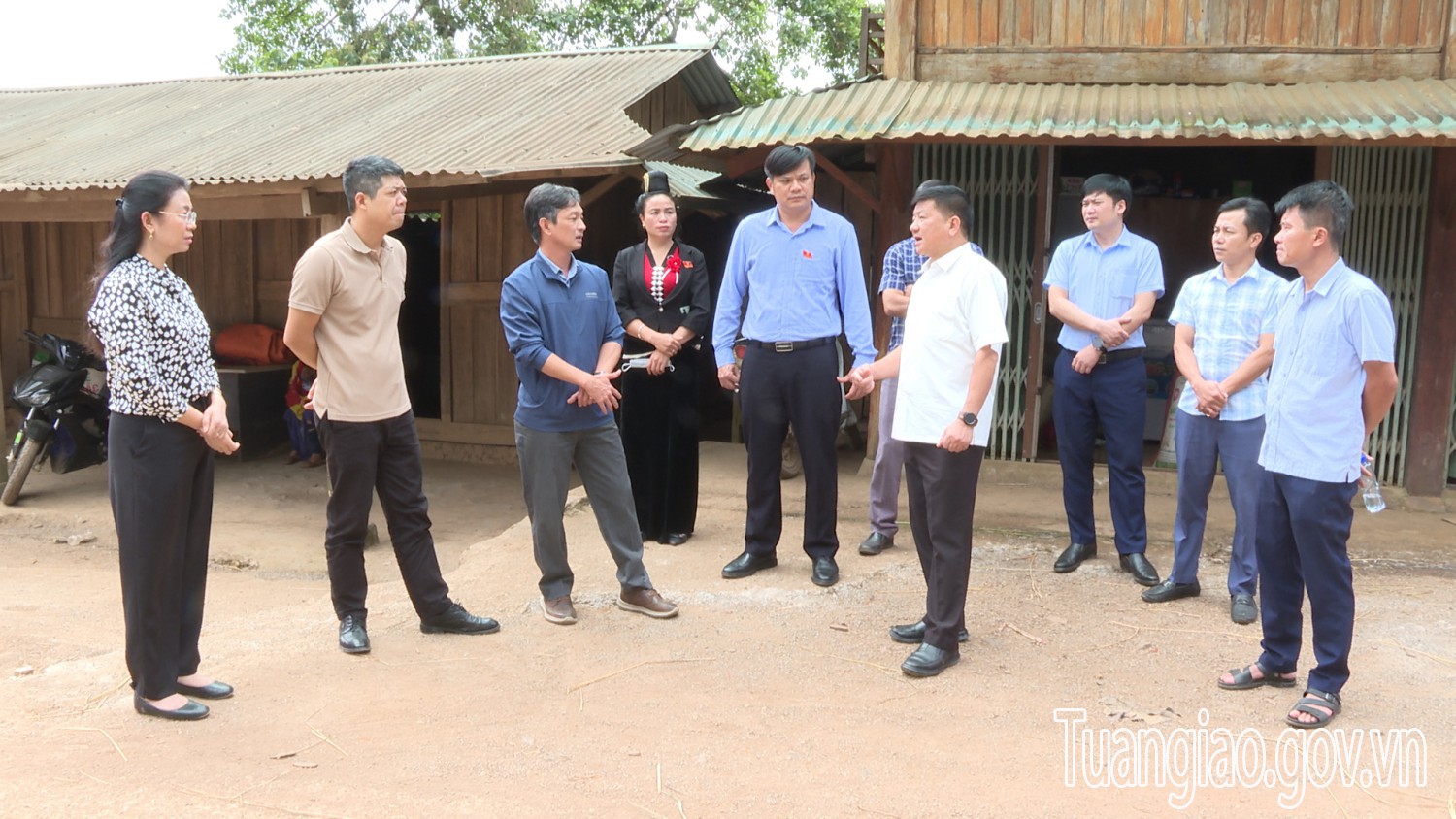 Đoàn khảo sát thường trực HĐND tỉnh khảo sát tại huyện Tuần Giáo