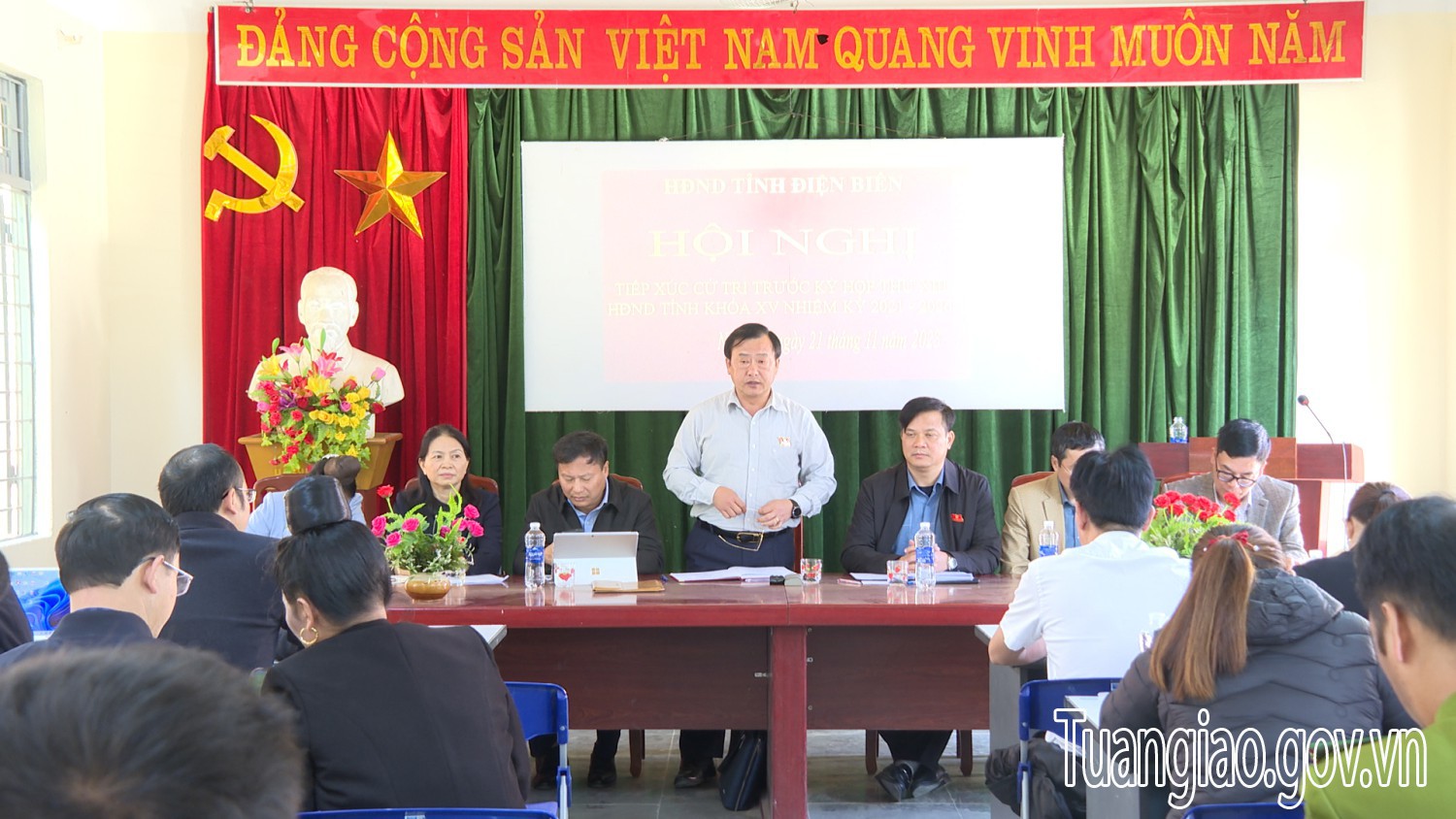 Đại biểu HĐND tỉnh tiếp xúc cử tri huyện Tuần Giáo