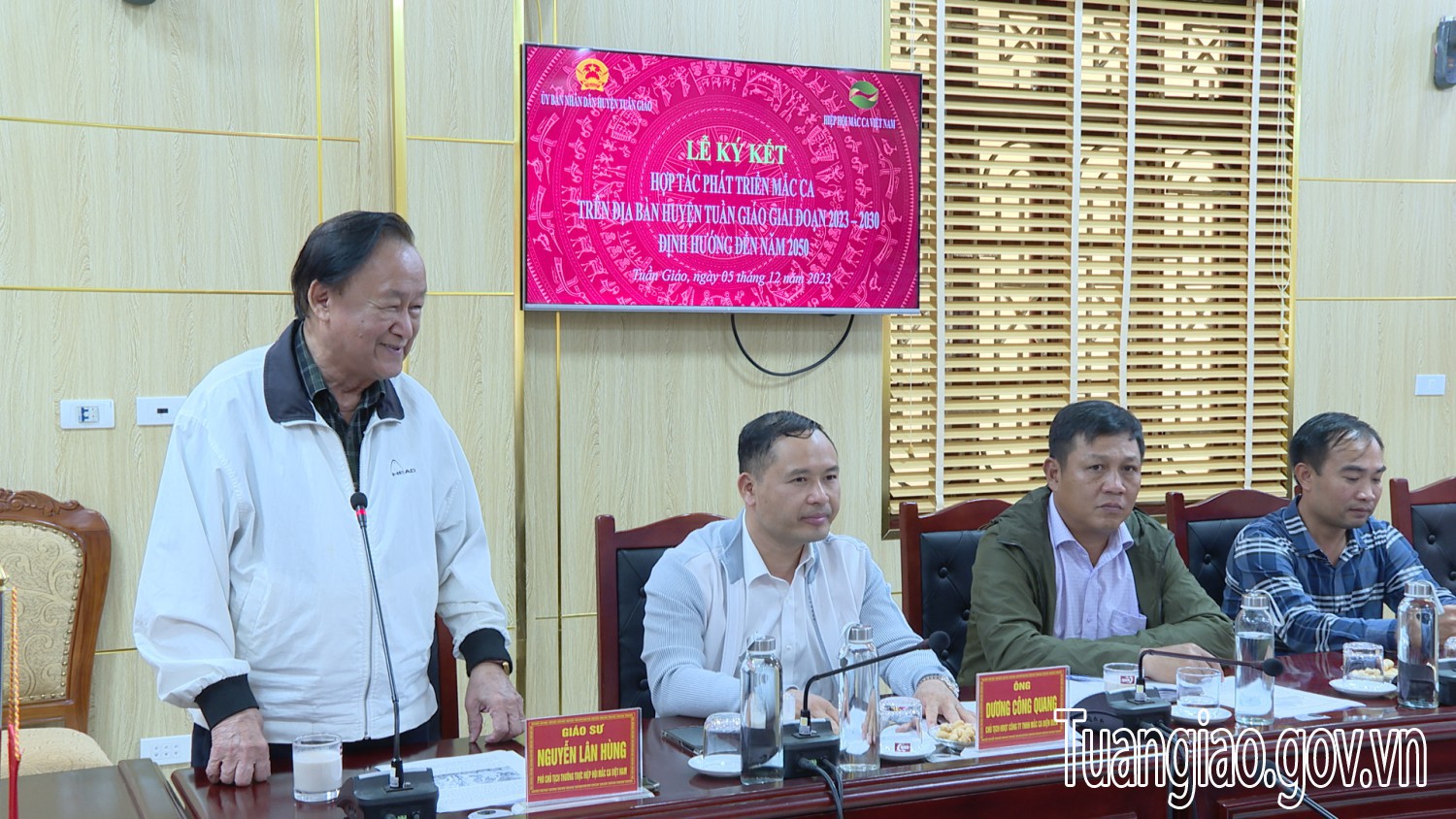 Lễ ký kết hợp tác phát triển Mắc ca trên địa bàn huyện Tuần Giáo giai đoạn 2023 – 2030, định hướng đến năm 2050