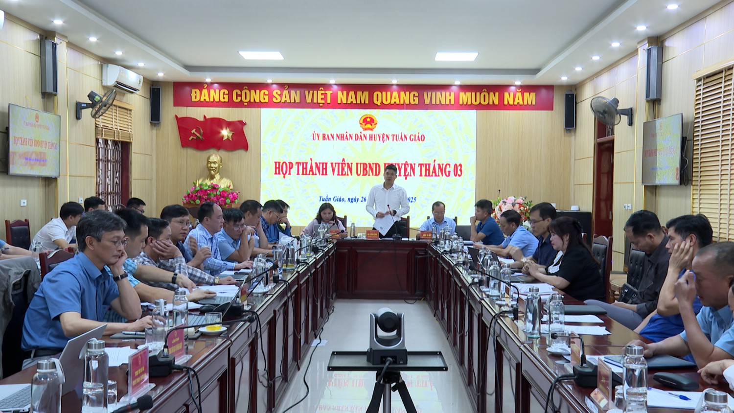 TOÀN CẢNH CUỘC HỌP THÀNH VIÊN UBND T3 2025